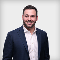 Noah Scherz Headshot